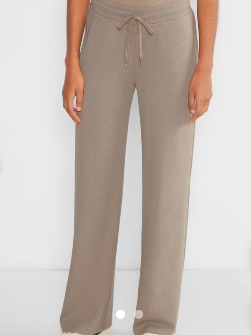 HomeStretch™ Rib Kickback Pant
Stretchy ribbed cotton mid-rise, wide-leg pants